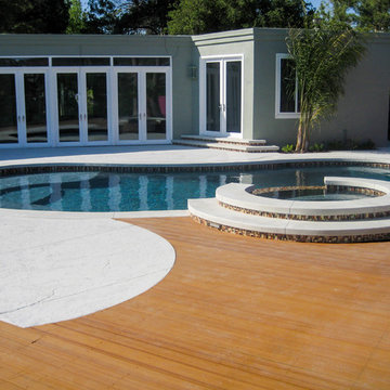 Contemporary Landscaping | Freeform Pool