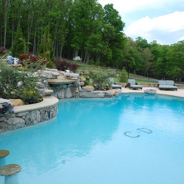 Country Pool with Underwater Seating