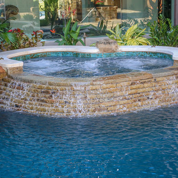 Courtyard Pool In Shavano Park (San Antonio, TX)