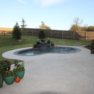 custom pool & patio
