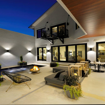 Custom Pools LLC