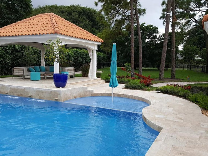 Lap - Traditional Pool