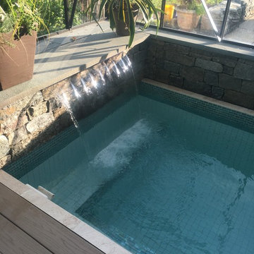 Custom tiled spa waterfall