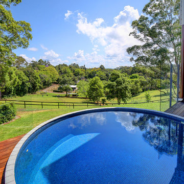 Deck plunge pool