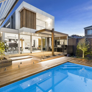 Photo of a contemporary pool in Melbourne.