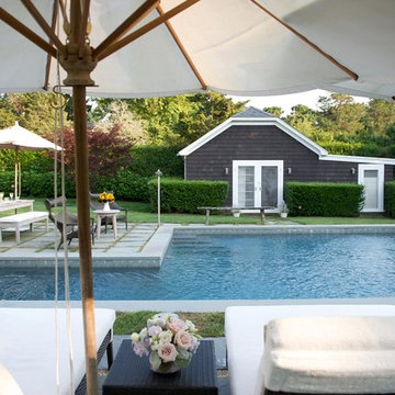 Designer’s Cottage: Pool