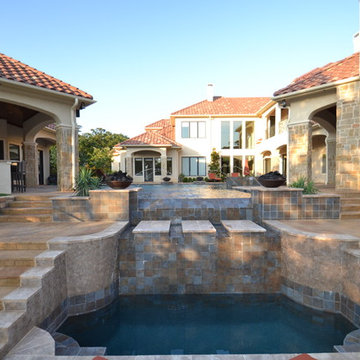 Eclectic Infinity Pool & Spa in Southlake Courtyard