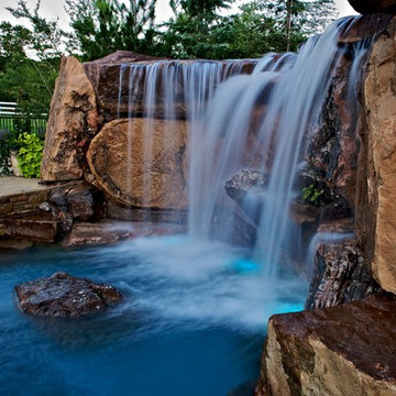 Edgewater - Nature Inspired Waterfall & Swimming Pool