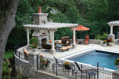 Example of a classic pool design in Chicago