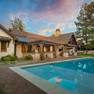 English Country in Arcadia | Pool