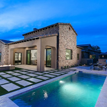 Exterior/Pool