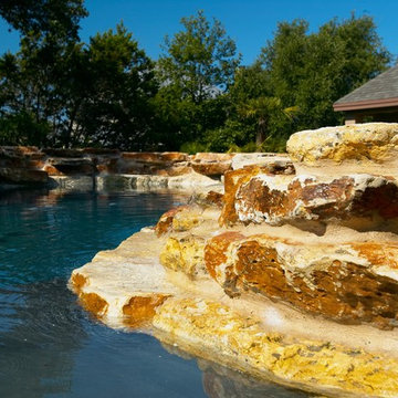 Fair Oaks Ranch, Texas Natural Pool, Spa, Pool House and Pool Deck