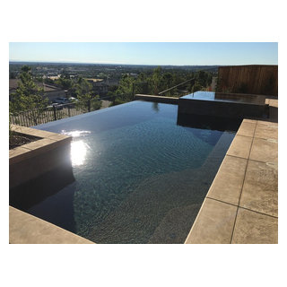 Folsom Vanishing Edge Pool with Perimeter Overflow Spa - Contemporary ...