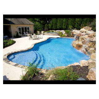 FREE FORM POOL WITH SEPARATE SPA WITH WATER FALL AND NATURAL STONE ...