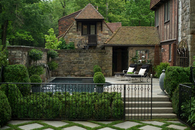 Pool - small traditional pool idea in New York