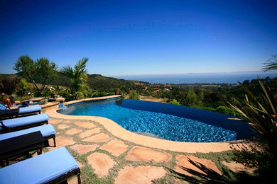 Example of an island style pool design in Santa Barbara