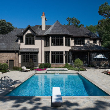 Highland Park, IL Swimming Pool and Raised Hot Tub
