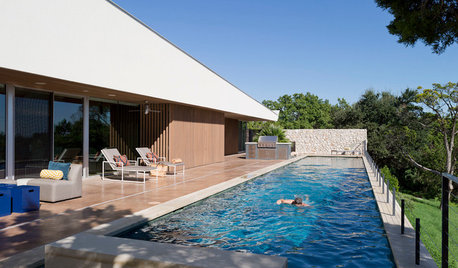 Houzz Tour: Texas Home With a Lap Pool Ideal for 2 Triathletes