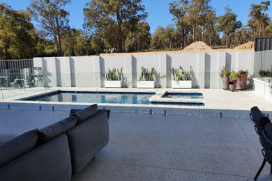 This is an example of a modern swimming pool in Perth.