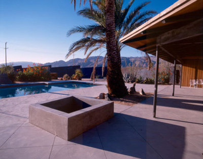 Modern Pool by Belzberg Architects