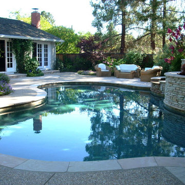 Intimate Pool,Spa, & Outdoor Living Space