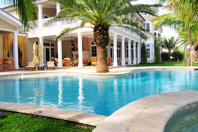 Example of a classic pool design in Miami