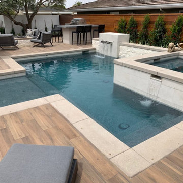 Kelli small pool build