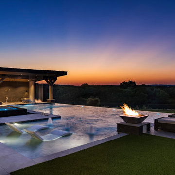 Lakeside Modern Luxury