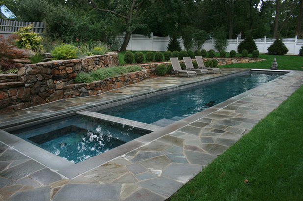 Traditional Pool by Lang Pools Inc.