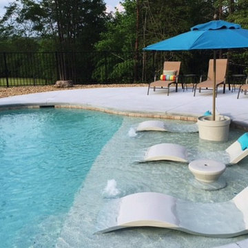 Ledge Lounger in-pool Chaise