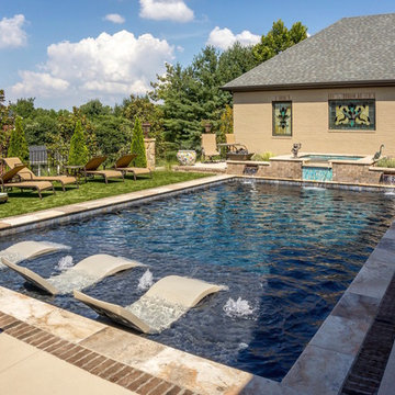 Luxury Pools & Spas