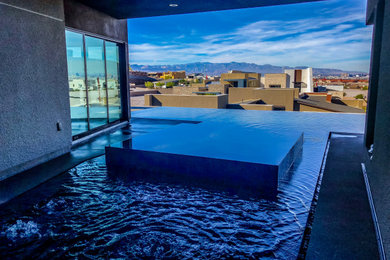 Example of a minimalist pool design in Las Vegas