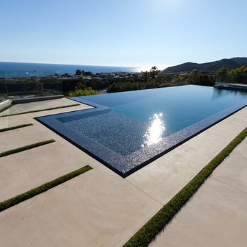 Malibu Infinity Pool With Spa and Fire Pit.