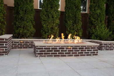 Example of a transitional patio design in Salt Lake City