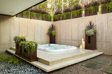 Example of a minimalist rectangular hot tub design in Denver