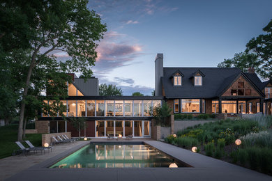 Aménagement d'une piscine contemporaine.