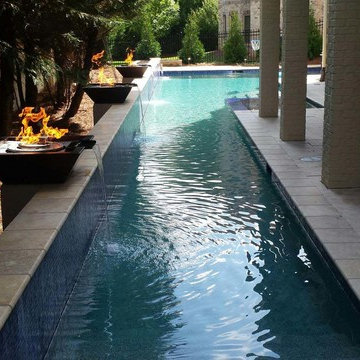 Modern Pool With Outdoor Living Area Aqua Design Pools And Spas Llc Img~5ae1e71507c9c77e 7872 1 3c6fcca W360 H360 B0 P0 