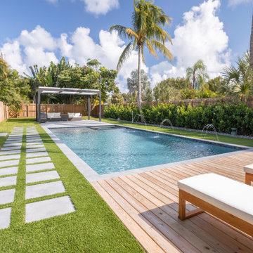 Modern Straight Line Pool & Spa in Fort Lauderdale