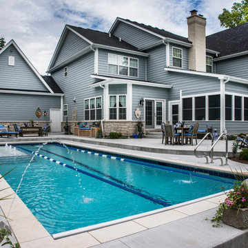 Naperville, IL Lap Pool With Large Sunshelf And Deck Sprays