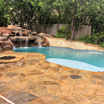 Natural Pool and Spa in New Braunfels