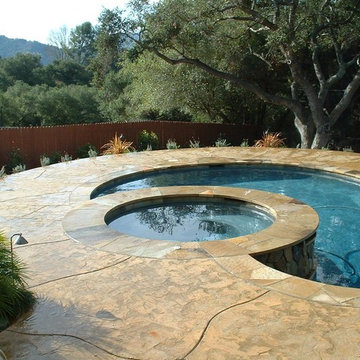 Natural Stone Pool & BBQ - Pool Deck
