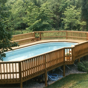 Neshanic deck above ground