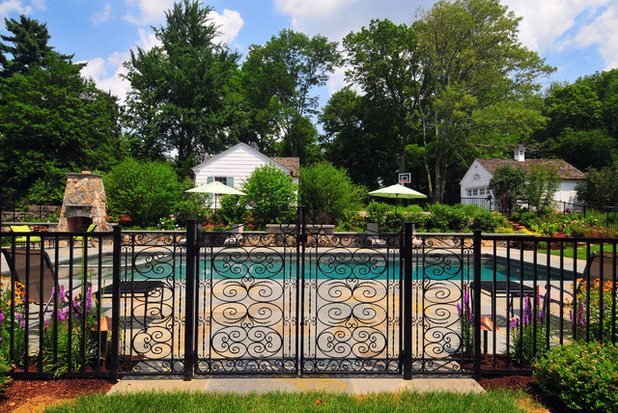 Traditional Pool by Sean Jancski Landscape Architects LLC