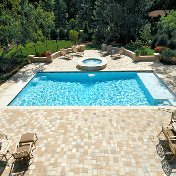 Northbrook, IL Compact Lap Swimming Pool and Hot Tub