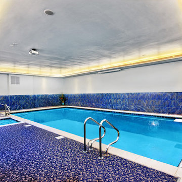 Northbrook, IL Indoor Swimming Pool and Hot Tub