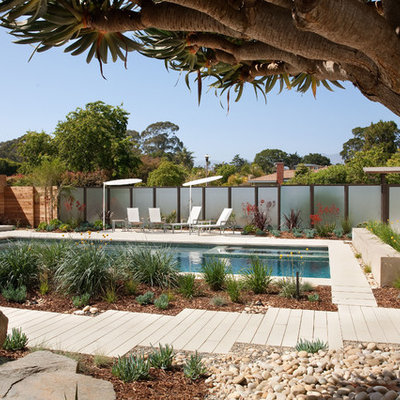 Hot tub - mid-sized contemporary backyard concrete paver and rectangular lap hot tub idea in Santa Barbara