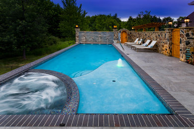 Example of a tuscan pool design in Cleveland