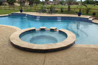 This is an example of a classic swimming pool in Houston.