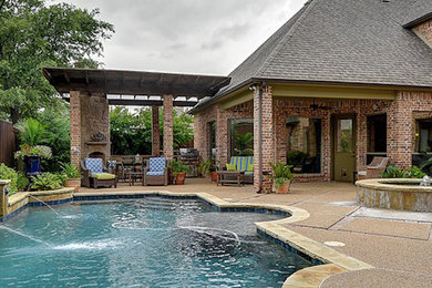 Example of a classic pool design in Toronto