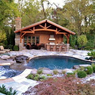 Example of a classic pool design in New York